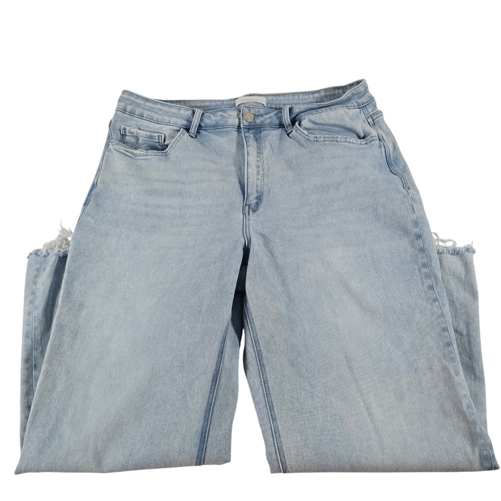 Vervet Blue Women 20W Light Wash Raw Hem Straight Leg Jeans T6508-P